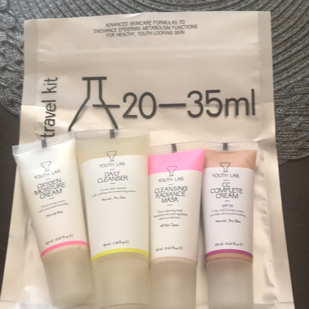 🎁Youth labs Travel kit face creams🎁